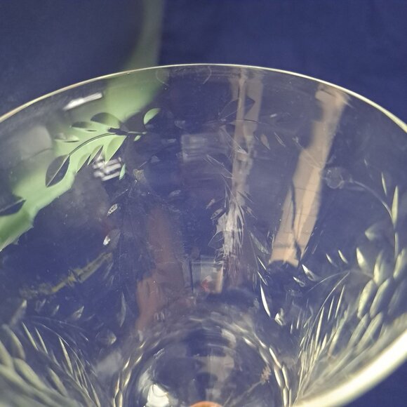 Vintage Crystal Wine Goblet With Etched Floral Design & Twisted Stem - Picture 15 of 15